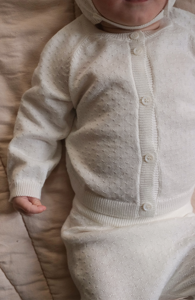 Taki Modal Mini Dots - Gentle White