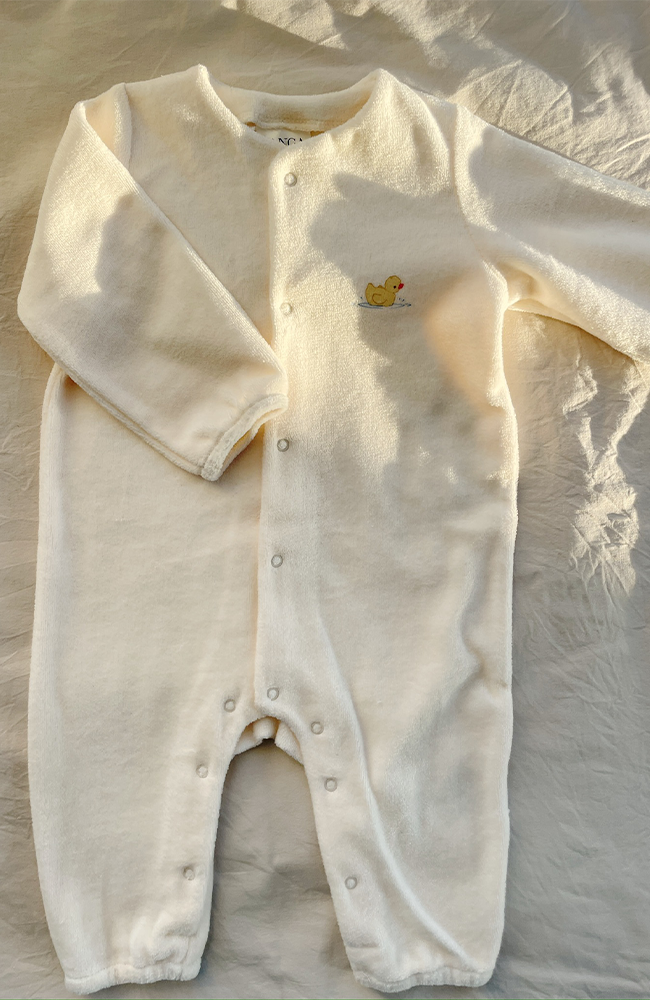 Elu Onesie - Antique White Fanga Fontana onesie