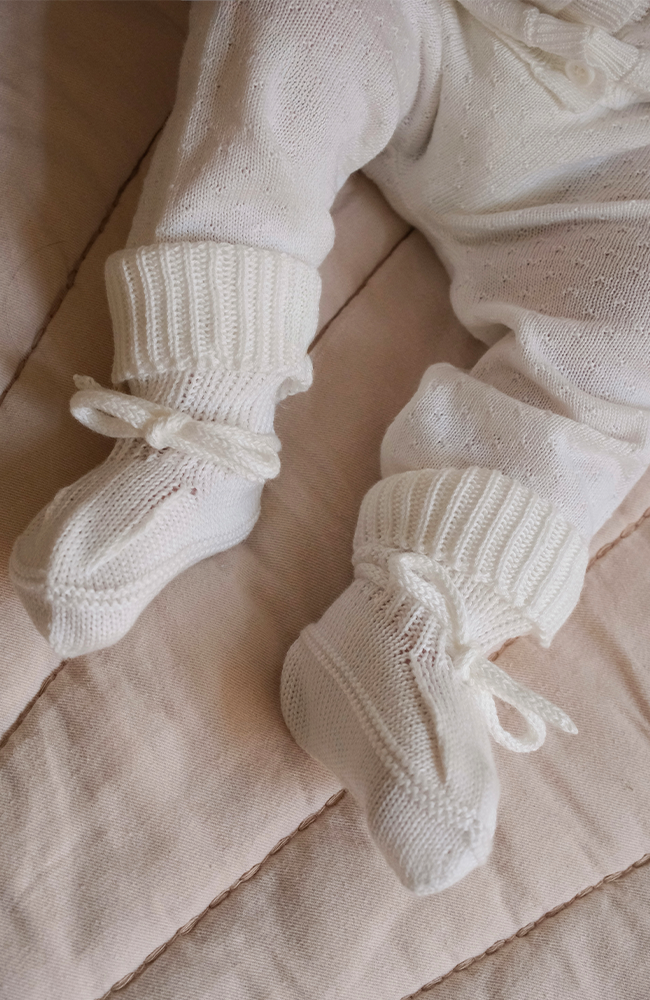 Abootie Modal Mini Dots - Gentle White