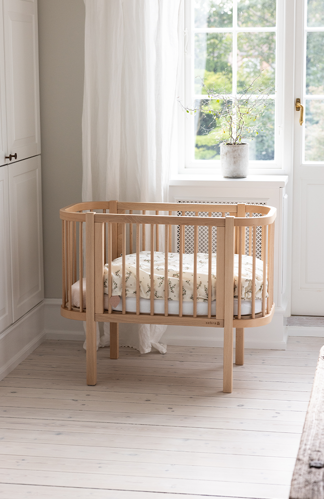 Sebra Bedside Crib - Wooden Edition
