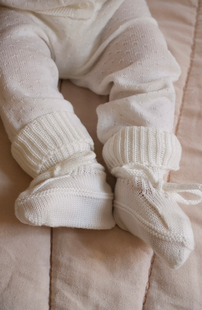 Abootie Modal Mini Dots - Gentle White