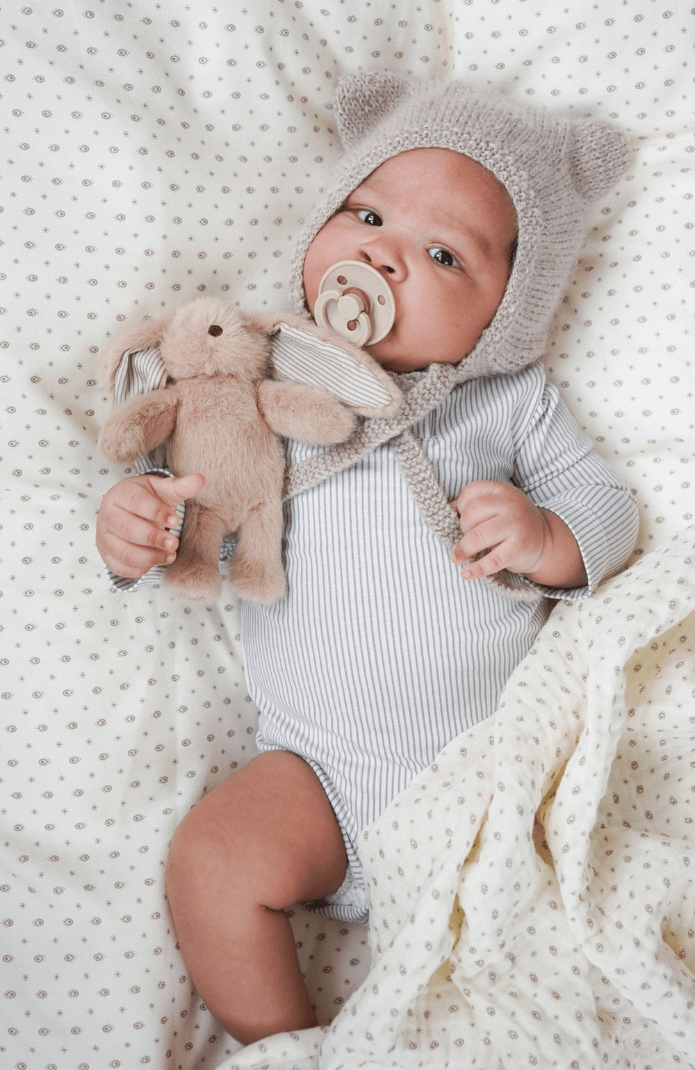 Elva Bunny Small - Latte/Classic Stripes Camel CamCam Copenhagen Mjukdjur