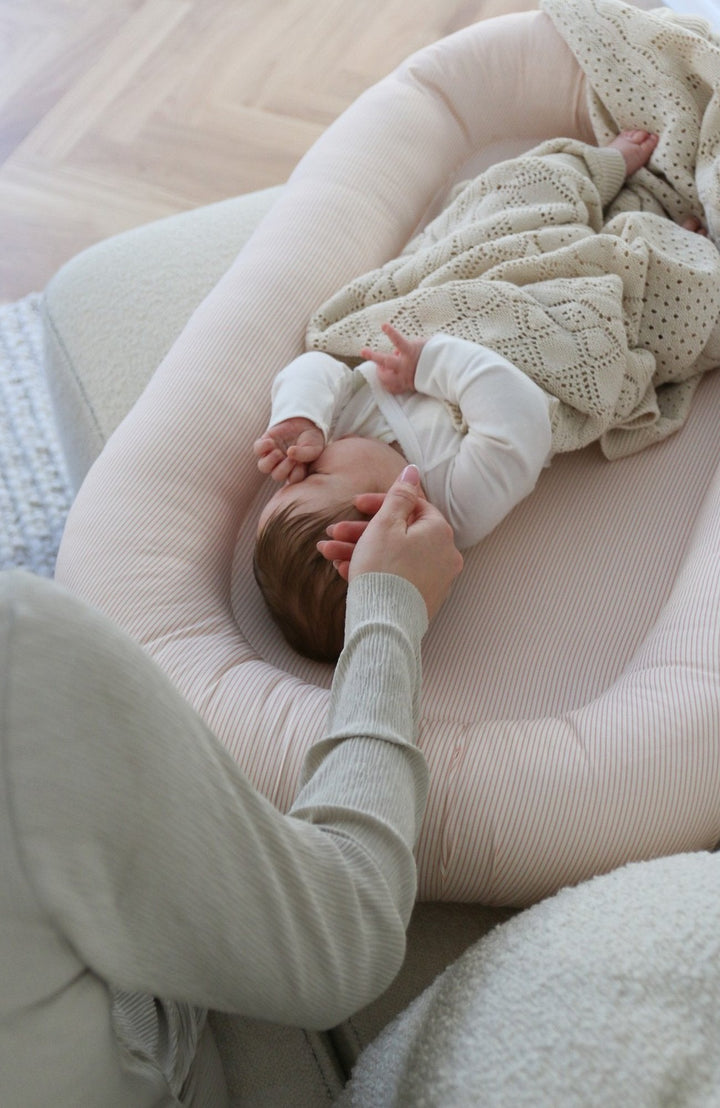 Babynest - Classic Stripes Rose - detalj 1
