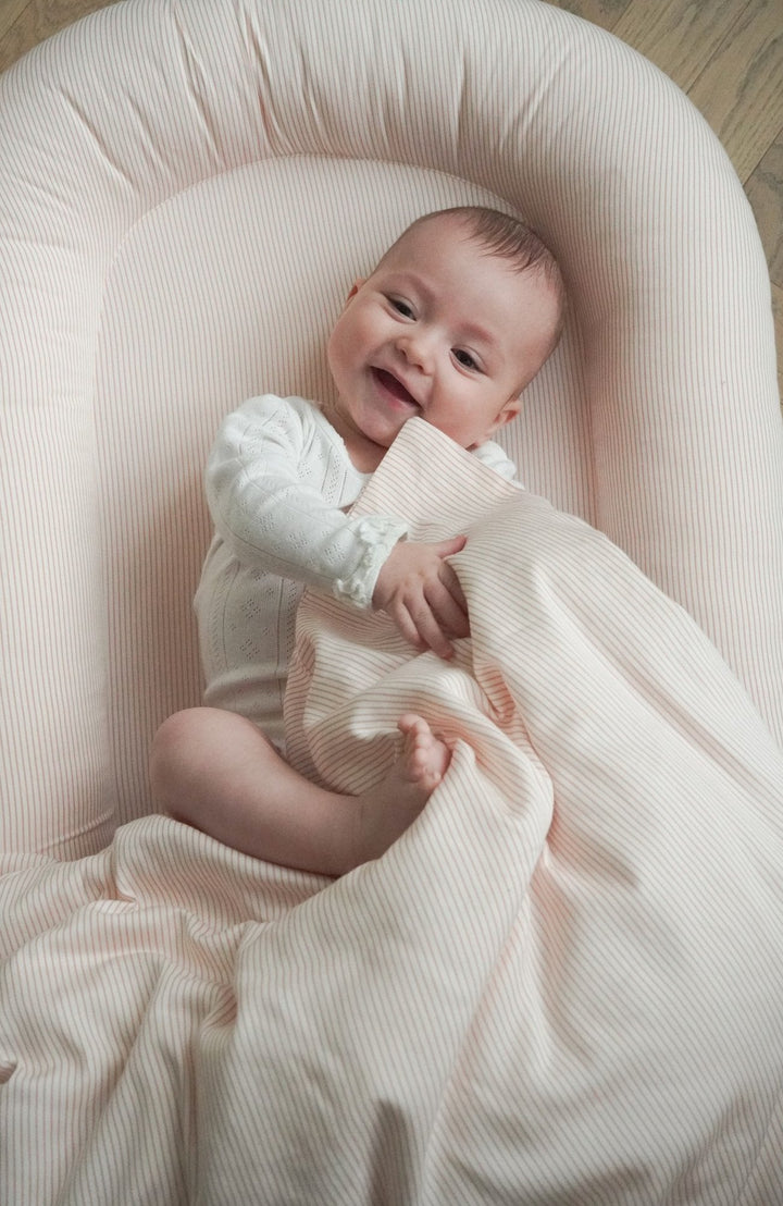 Babynest - Classic Stripes Rose - detalj 3