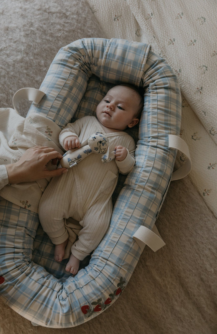 Baby Nest - Plaid Sky Blue