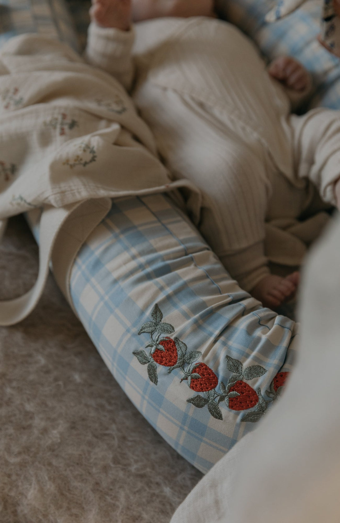 Baby Nest - Plaid Sky Blue