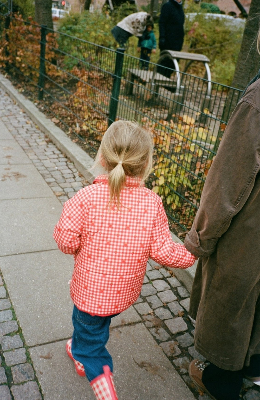 Molly Padded Jacket - Red Berry Gingham Flöss Jacka