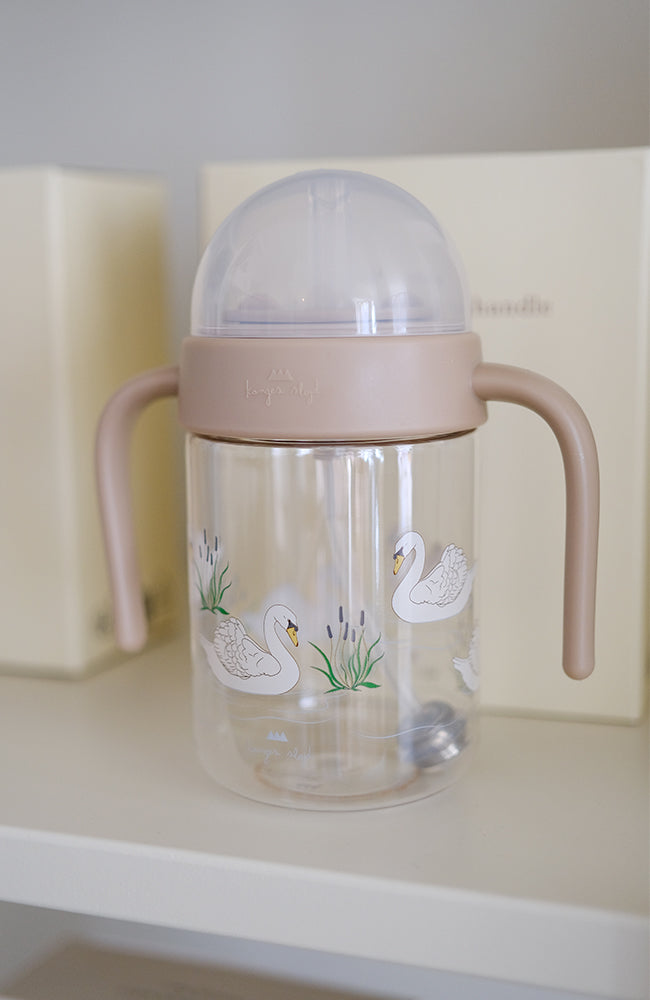 Baby Bottle With Handle - Swan Konges Slöjd Äta & dricka