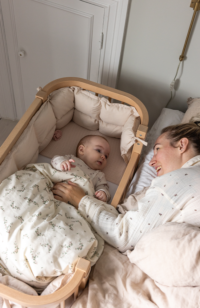 Sebra Bedside Crib - Wooden Edition