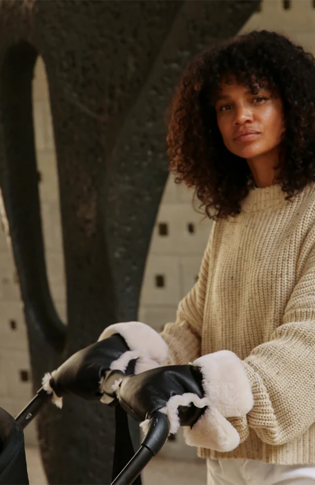 Buggy Mittens - Milk