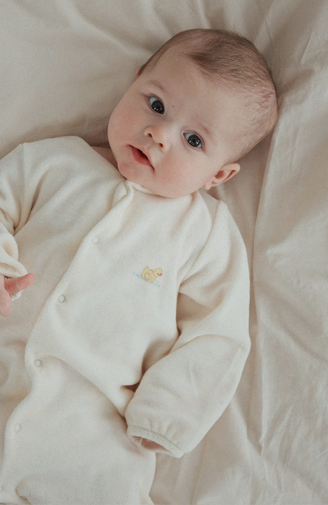 Elu Onesie - Antique White Fanga Fontana onesie