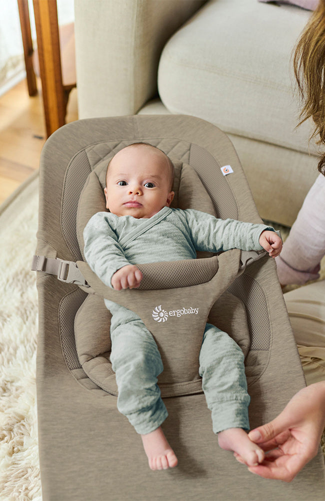 Dsdsdd Evolve 3-in-1 Bouncer - Soft Olive – Petit Stockholm
